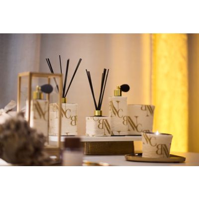 Mountain Chic Candle Beige Cover