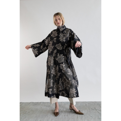 Black kimono with beige flowers