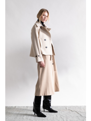 Trench court en néoprène beige