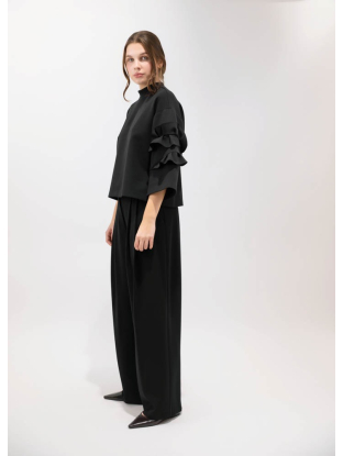 Shirt with long sleeves black