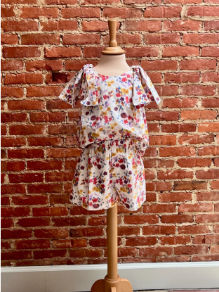 short giant molo ecru