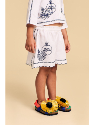 Pommegranate emboidery short wit