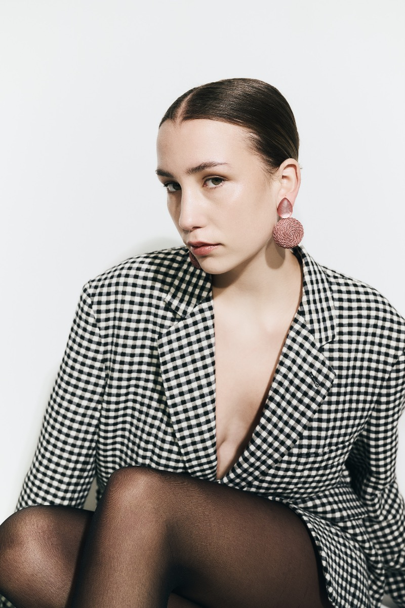 oorbel base earpost blush van laurence delvallez
