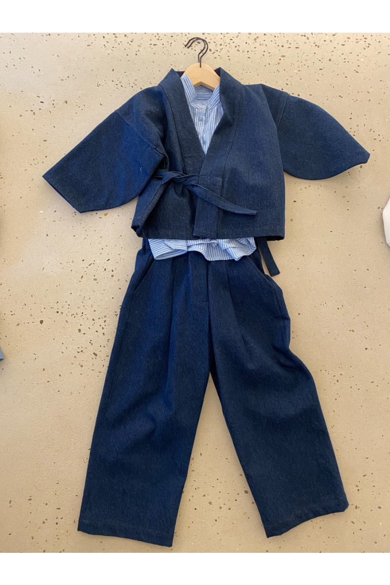 shop nu jas lyma denim gold van simple kids bij ik koop Belgisch conceptstore 'les belges', ruimste aanbod van Belgische kindermode