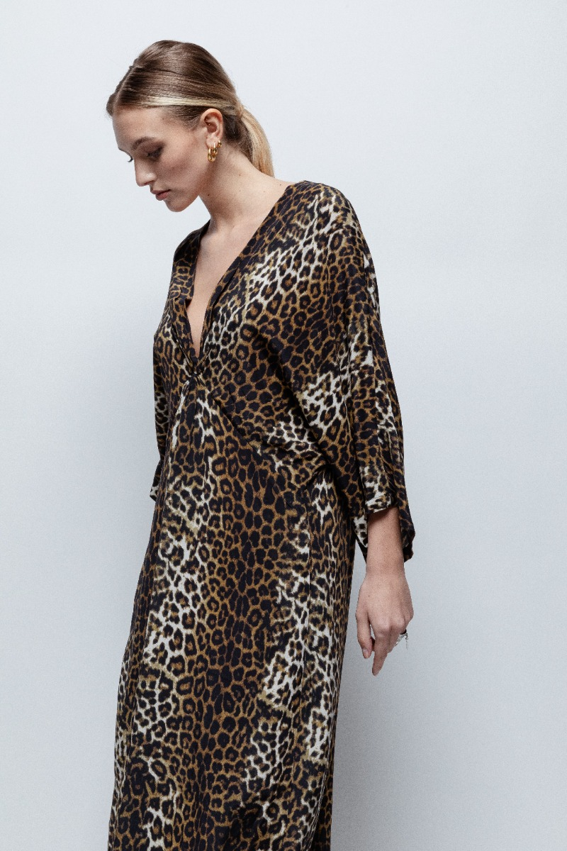 shop nu jurk giva black van mel bij ik koop Belgisch conceptstore 'les belges', ruimste aanbod van Belgische damesmode