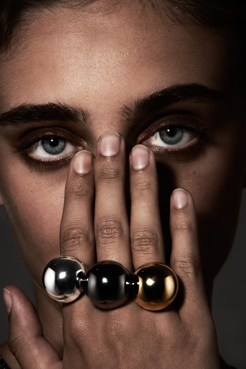 ring relate metal van laurence delvallez