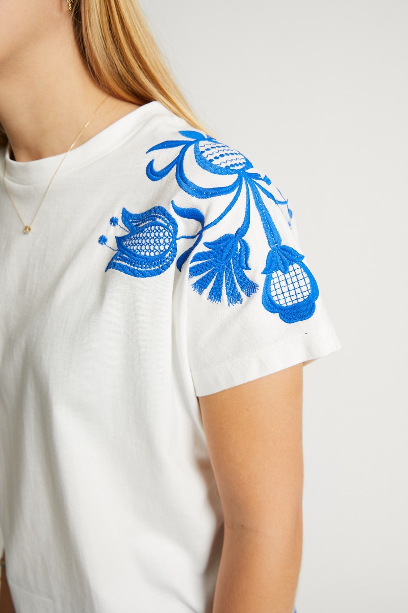 t-shirt santa white van indee
