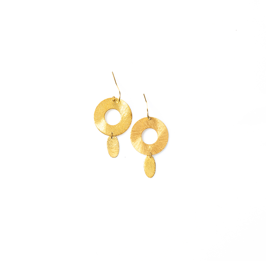 shop nu oorbellen pleated gold gold Laurence Delvallez bij ik koop Belgisch conceptstore 'les belges', ruimste aanbod van beste Belgische juwelen