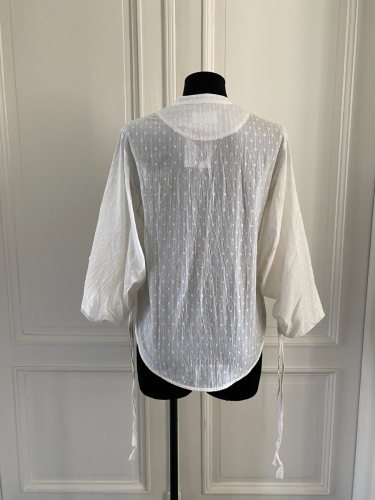 shop nu blouse nath a white van mel bij ik koop Belgisch conceptstore 'les belges', ruimste aanbod van Belgische damesmode en kindermode