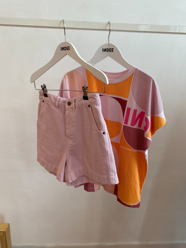 shop nu t-shirt precioza pink van indee bij ik koop Belgisch conceptstore 'les belges', ruimste aanbod van Belgische damesmode en kindermode