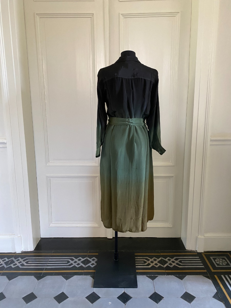 shop nu jurk jirka ombre pine olive van nous bij ik koop Belgisch conceptstore 'les belges', ruimste aanbod van Belgische damesmode