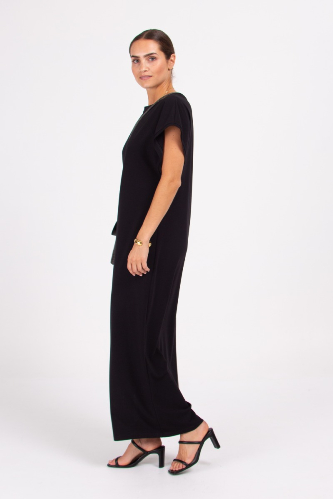 shop nu jurk denise black van nathalie vleeschouwer bij ik koop Belgisch conceptstore 'les belges', ruimste aanbod van Belgische damesmode en kindermode