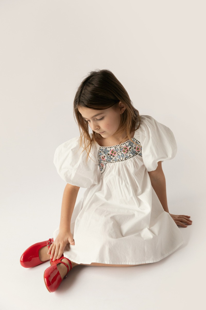 shop nu jurk gula poplin white van simple kids bij ik koop Belgisch conceptstore 'les belges', ruimste aanbod van Belgische kindermode